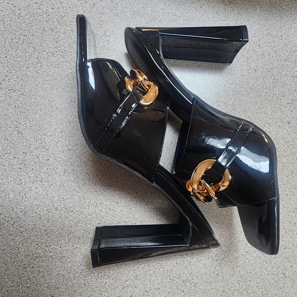 Black shoes